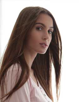 hena 22 year female call girls in Nashik